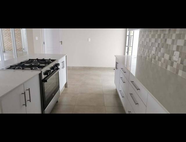 4 BEDROOM HOUSE FOR SALE IN MENKENKOP